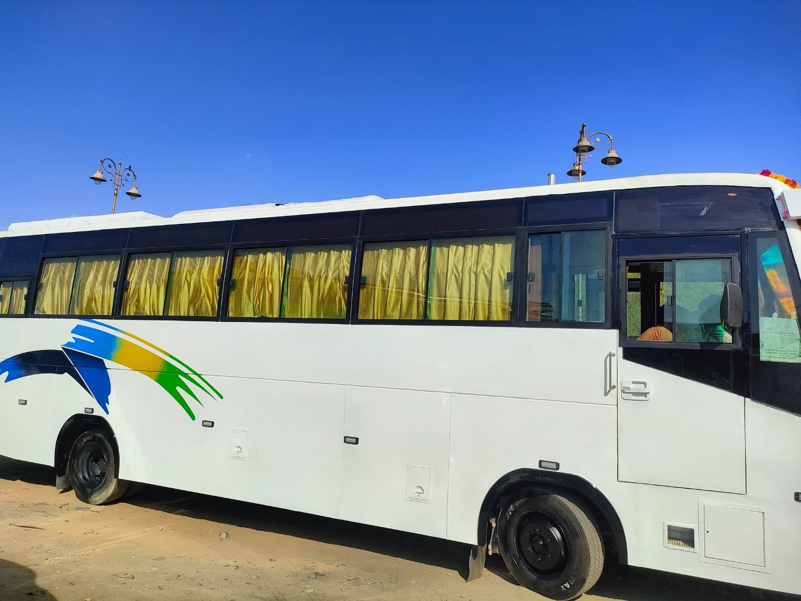 Bus